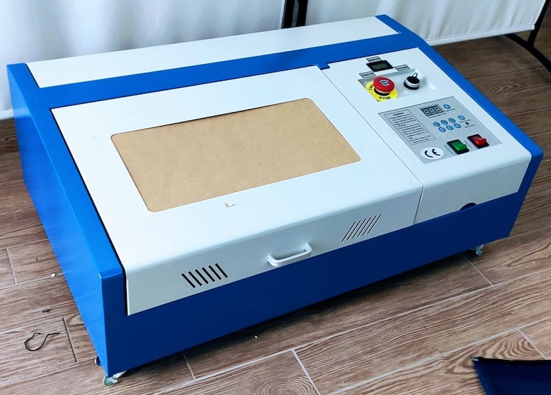 Typical K-40 CO<sub>2</sub> laser.